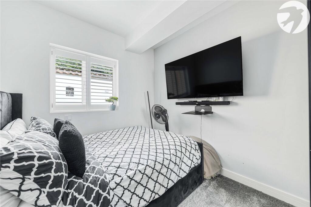Additional property image - Castle Hill, Hartley, Longfield, Kent, DA3