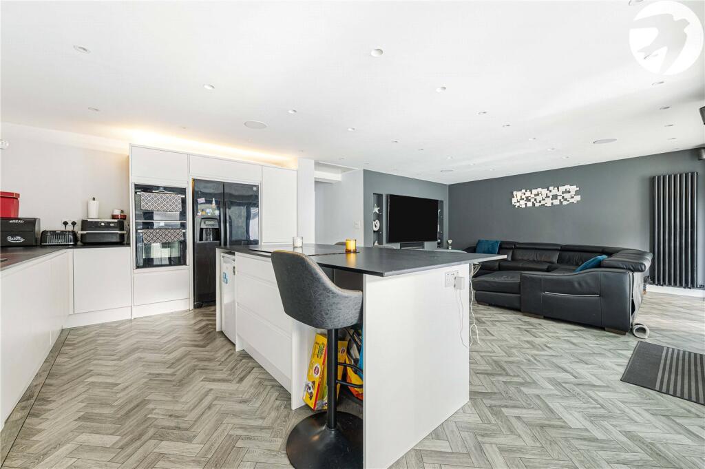 Additional property image - Castle Hill, Hartley, Longfield, Kent, DA3