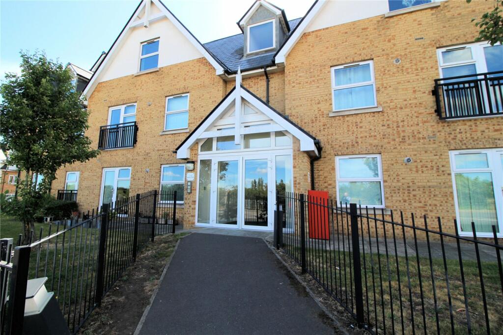 1 bedroom flat for sale in Marshals Court, 36 Perry Street, Crayford