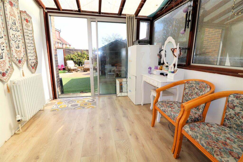 Additional property image - Masefield Close, Slade Green, Kent, DA8