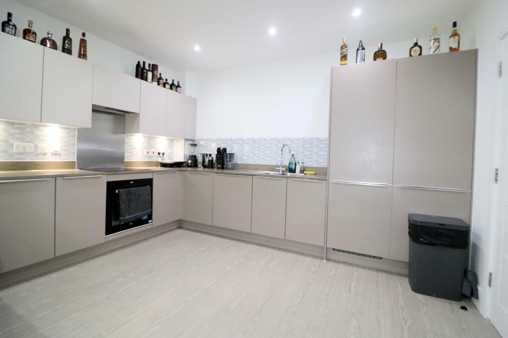 Additional property image - Stonepit Court, 25, Ballast Road, Erith, DA8