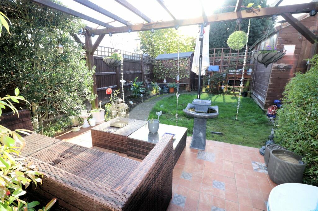 Additional property image - Barnehurst Avenue, Erith, DA8