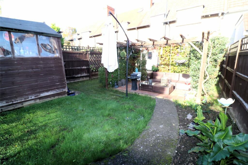 Additional property image - Barnehurst Avenue, Erith, DA8