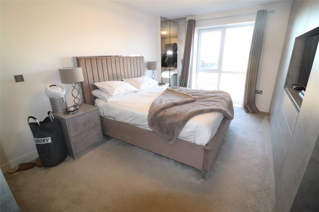 Additional property image - 12 St James Road, Brentwood, Essex, CM14