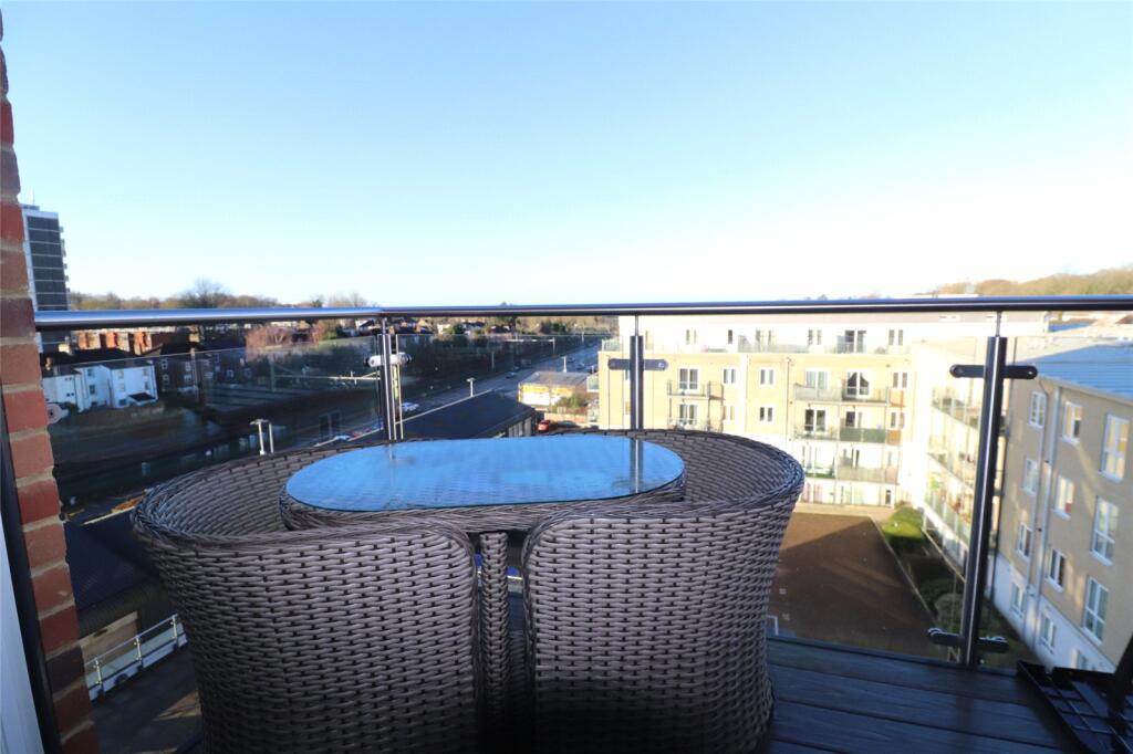 Additional property image - 12 St James Road, Brentwood, Essex, CM14