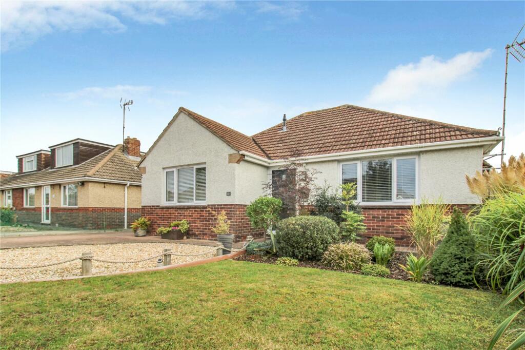 3 bedroom bungalow for sale in Cullerne Road, Coleview, Swindon, SN3
