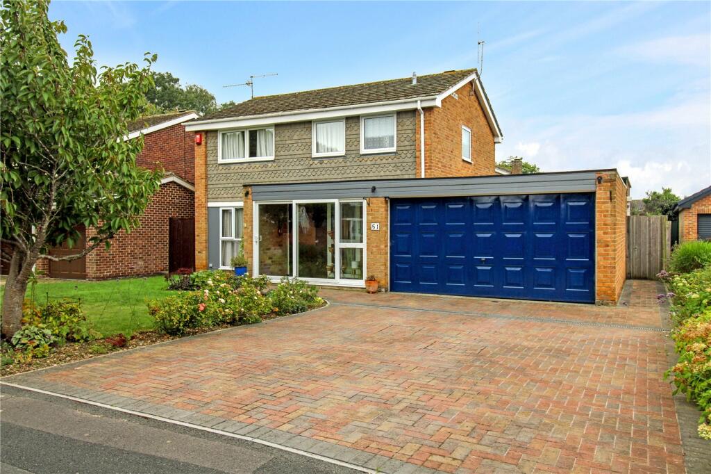 4 bedroom detached house for sale in Fairlawn, Liden, Swindon, Wiltshire, SN3