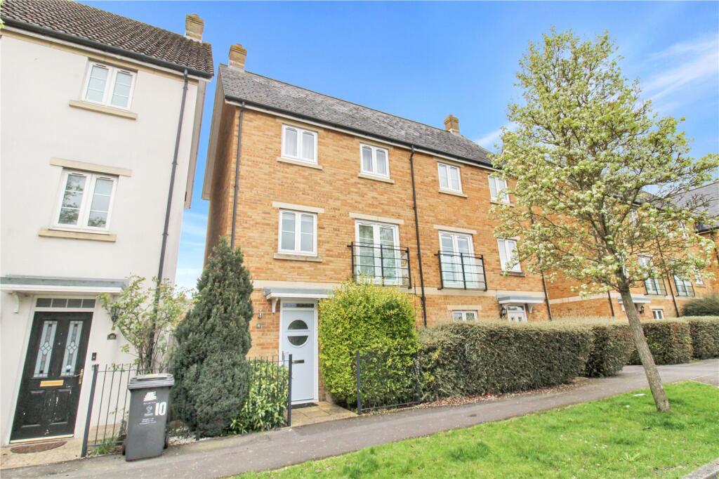 4 bedroom house for sale in Portland Avenue, Old Town, Swindon, Wiltshire, SN1