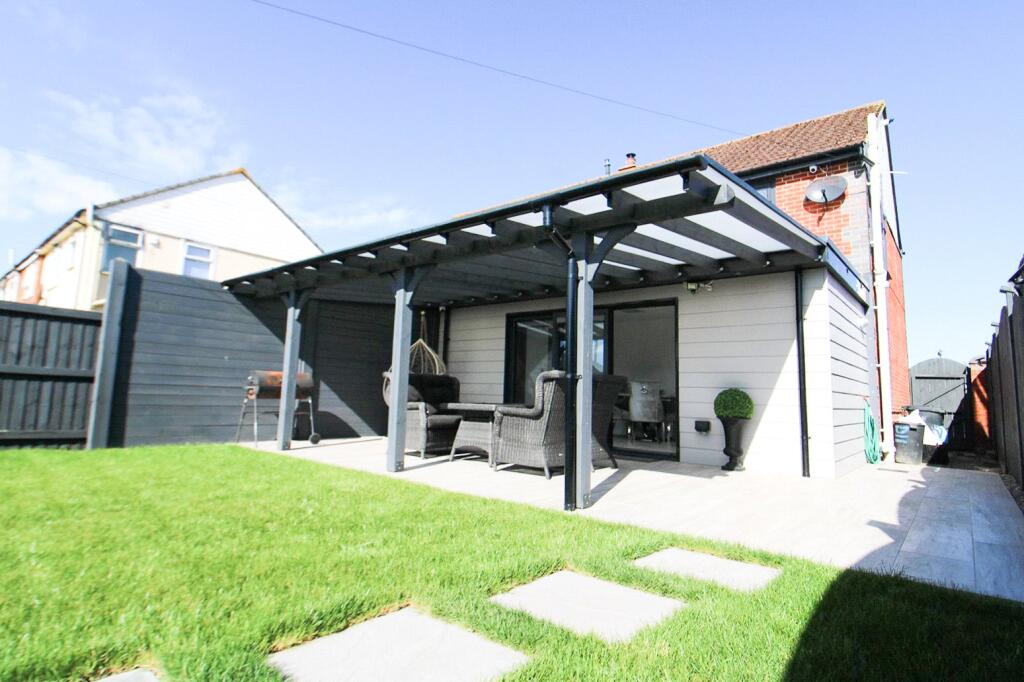 Main image of property: Courtenay Road, Swindon, Wiltshire, SN3