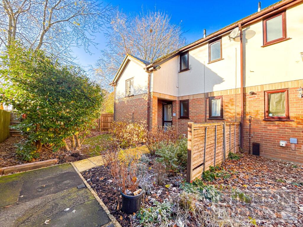 Main image of property: Woodpecker Way, Northampton, Northamptonshire, NN4