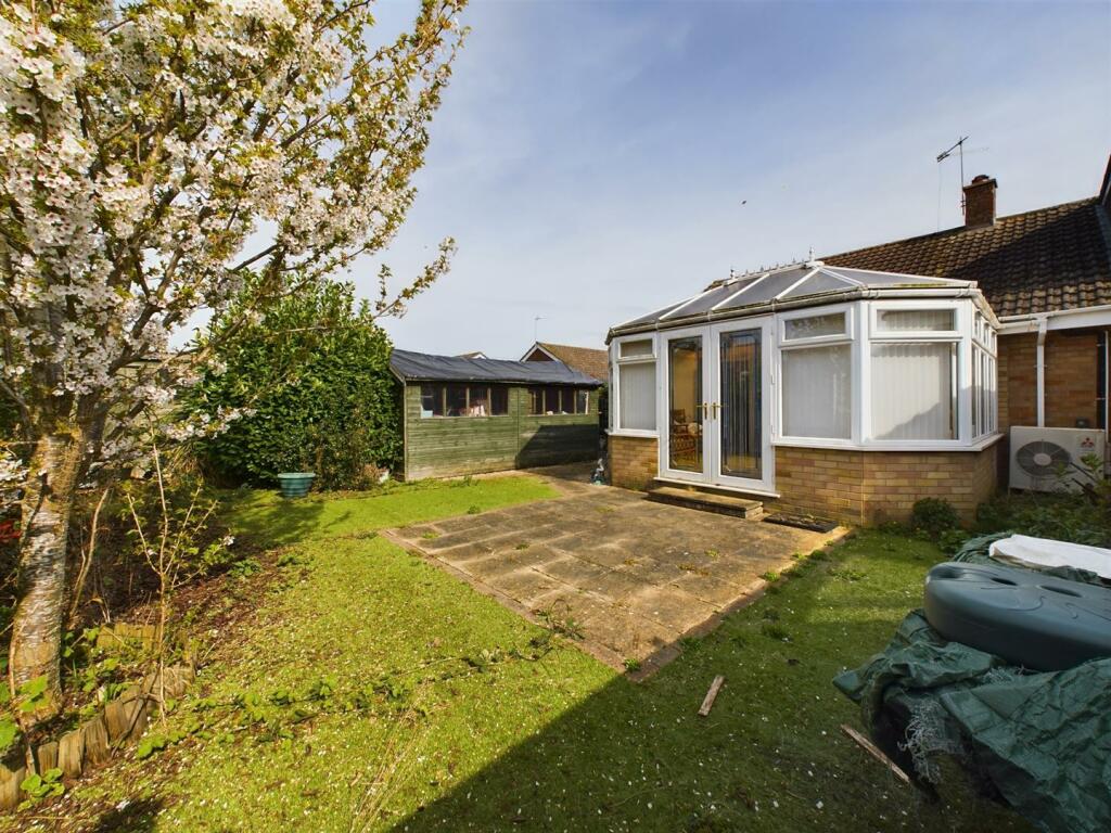 3 bedroom semidetached bungalow for sale in All Saints Walk