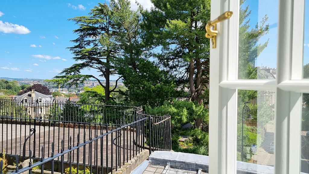 Additional property image - Wellington Terrace, Clifton, Bristol BS8