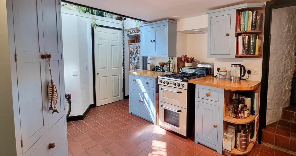 Additional property image - Wellington Terrace, Clifton, Bristol BS8