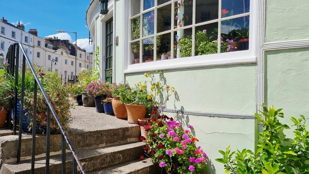 Additional property image - Wellington Terrace, Clifton, Bristol BS8
