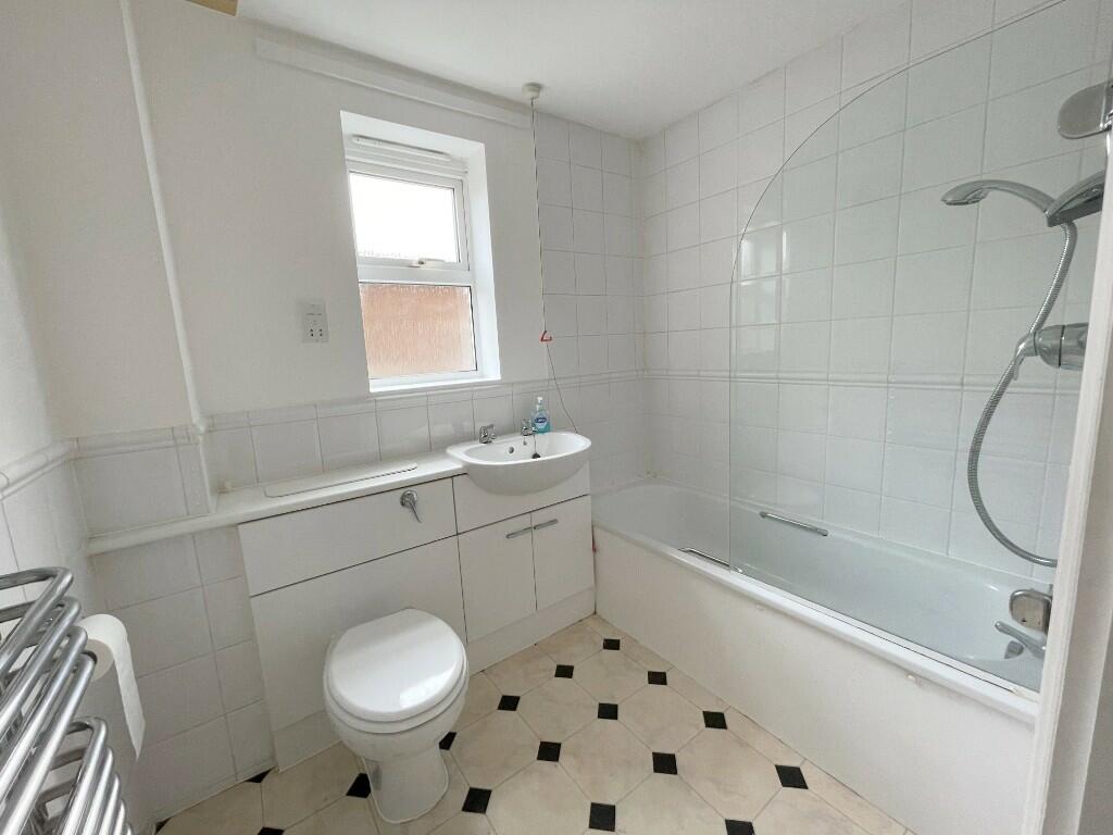 2 bedroom retirement property for sale in Seabrook Court, Station Close