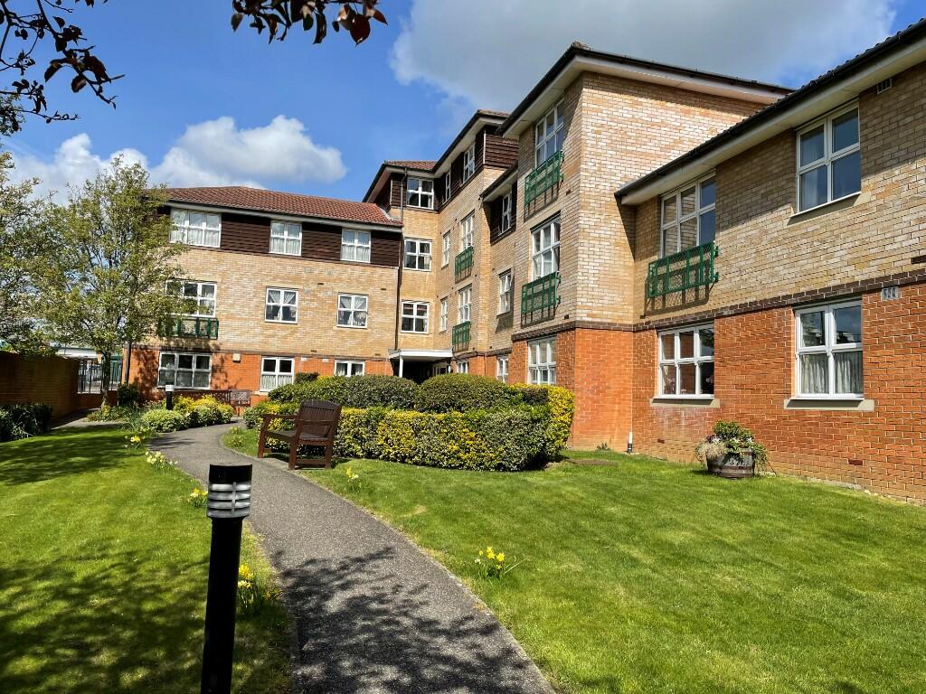 2 bedroom retirement property for sale in Seabrook Court, Station Close