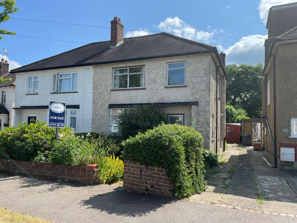 3 bedroom semidetached house for sale in Windmore Avenue, Potters Bar