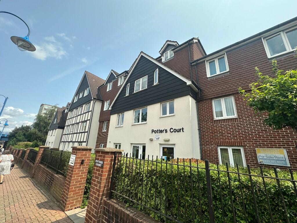 Main image of property: Darkes Lane, Potters Bar, Hertfordshire, EN6