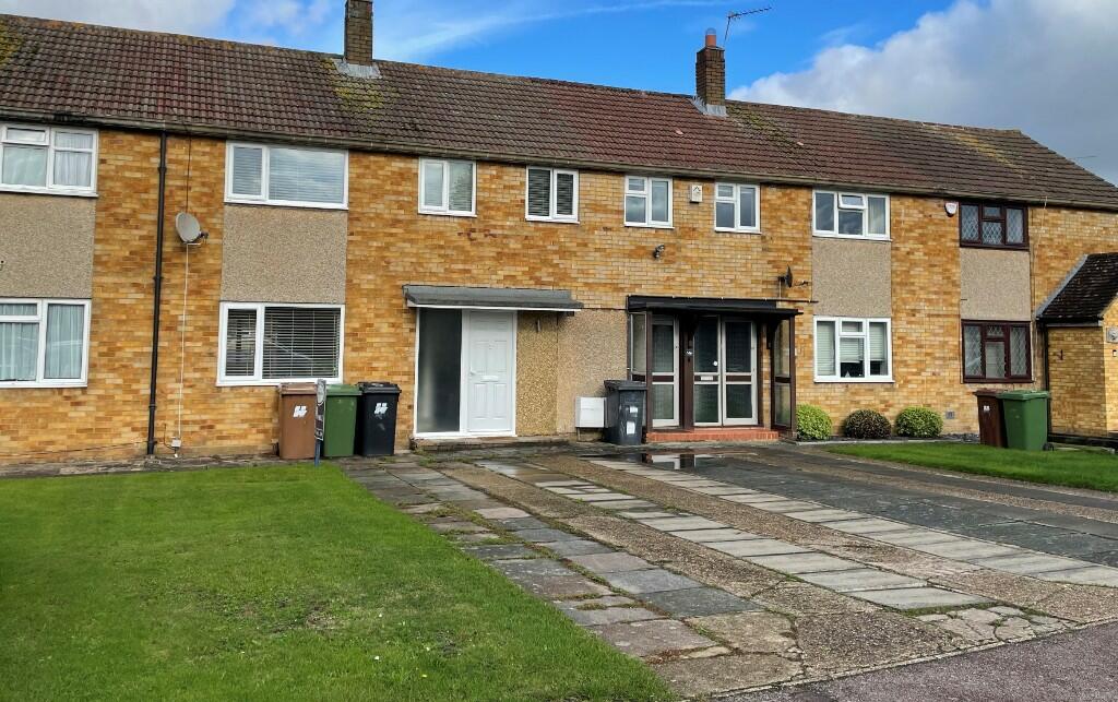 3 bedroom terraced house for sale in Ashwood Road, Potters Bar