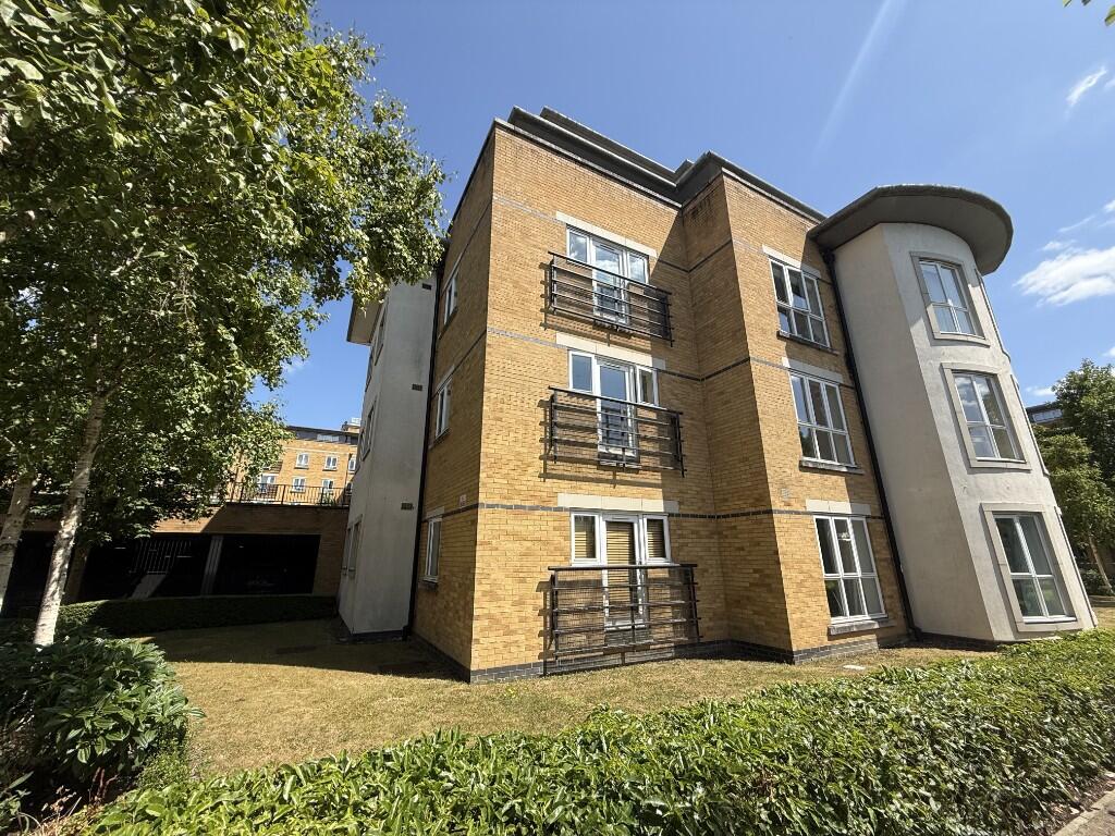 Main image of property: Ovaltine Drive, Kings Langley, Hertfordshire, WD4