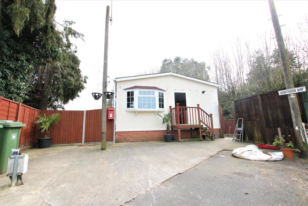 2 bedroom park home for sale in Cranbourne Hall Park, Winkfield