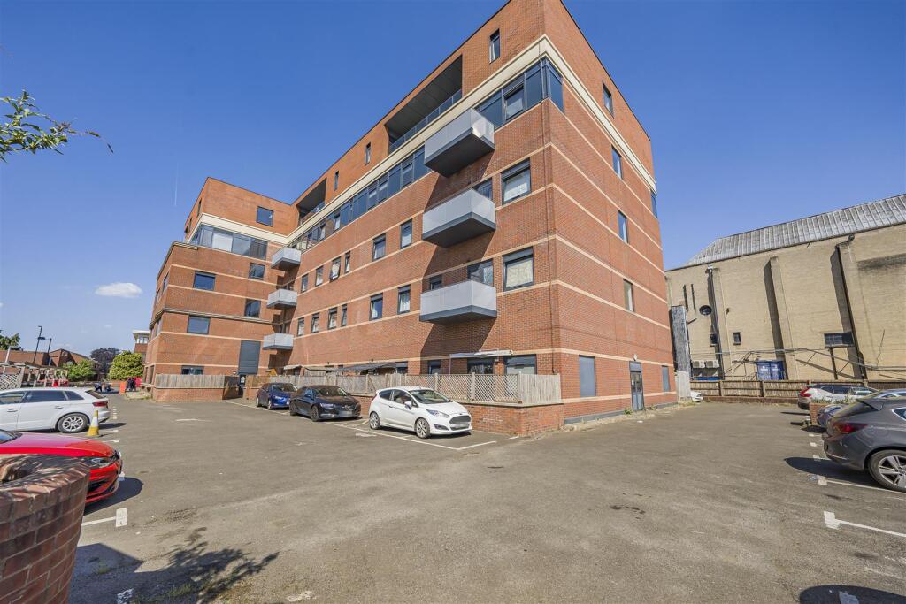 Main image of property: Bath Road, Slough