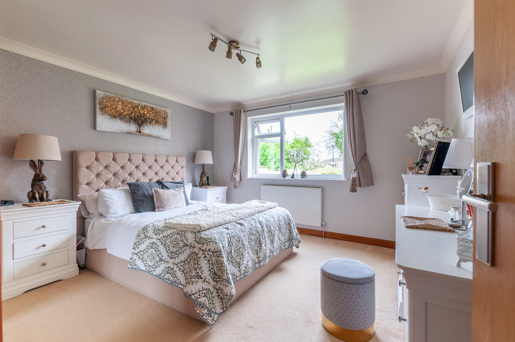 5 bedroom detached house for sale in Stonewell Drive, Congresbury, BS49