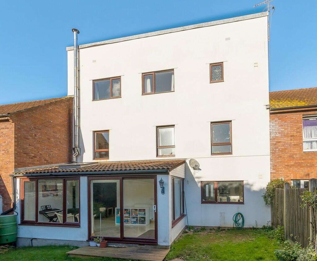 4 bedroom terraced house for sale in Cadbury Square, Congresbury, BS49