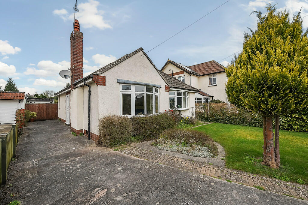 2 bedroom detached bungalow for sale in Yatton, Bristol, BS49
