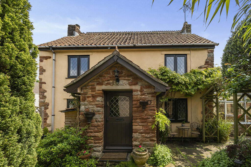 4 bedroom cottage for sale in Kent Road, Congresbury, BS49