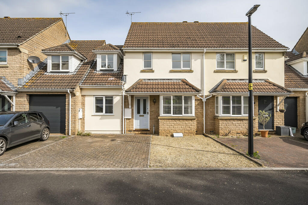 3 bedroom terraced house for sale in Broadoak Road, Langford, BS40