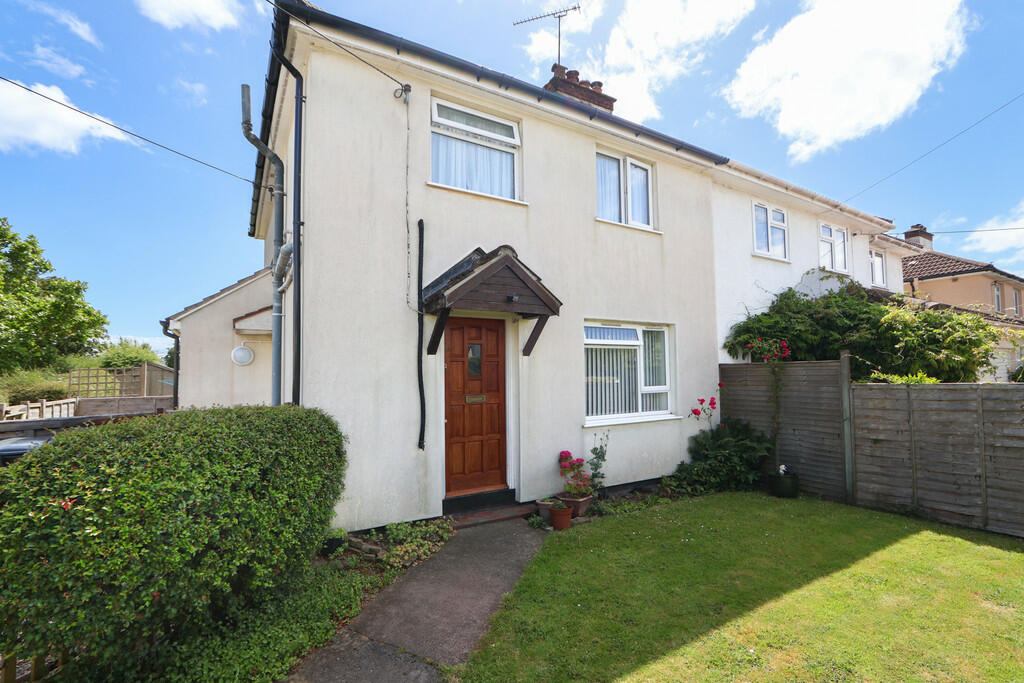 1 bedroom flat for sale in Venus Street, Congresbury, BS49