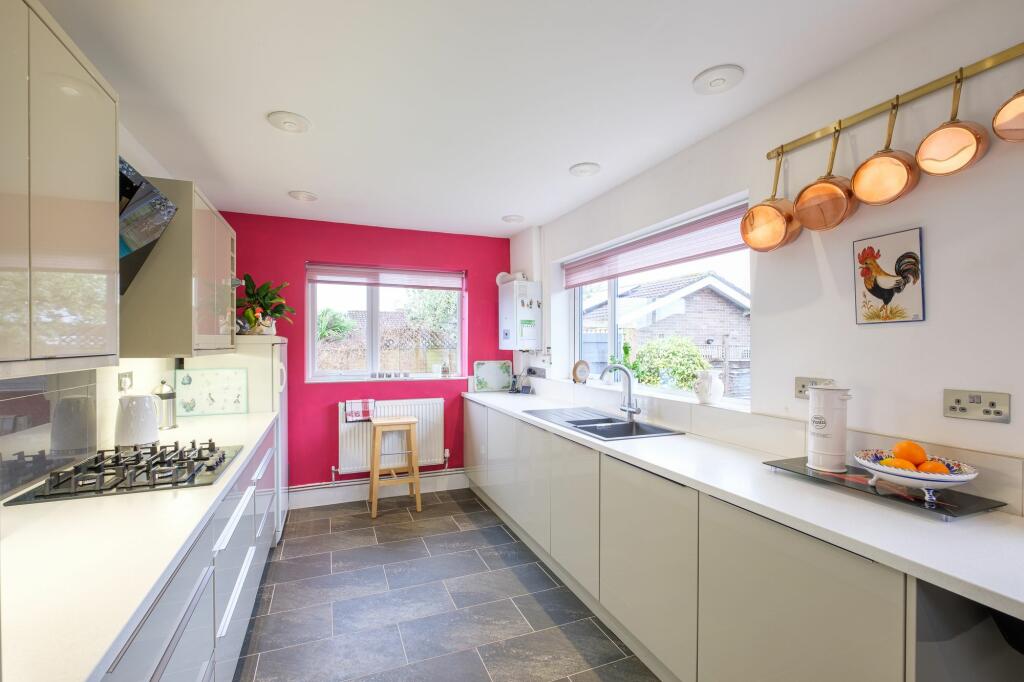 Additional property image - Wrington Lane, Congresbury, BS49