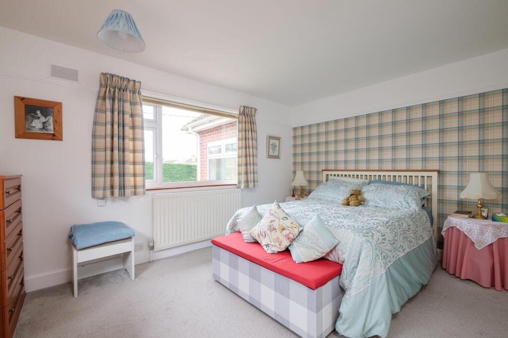Additional property image - Wrington Lane, Congresbury, BS49