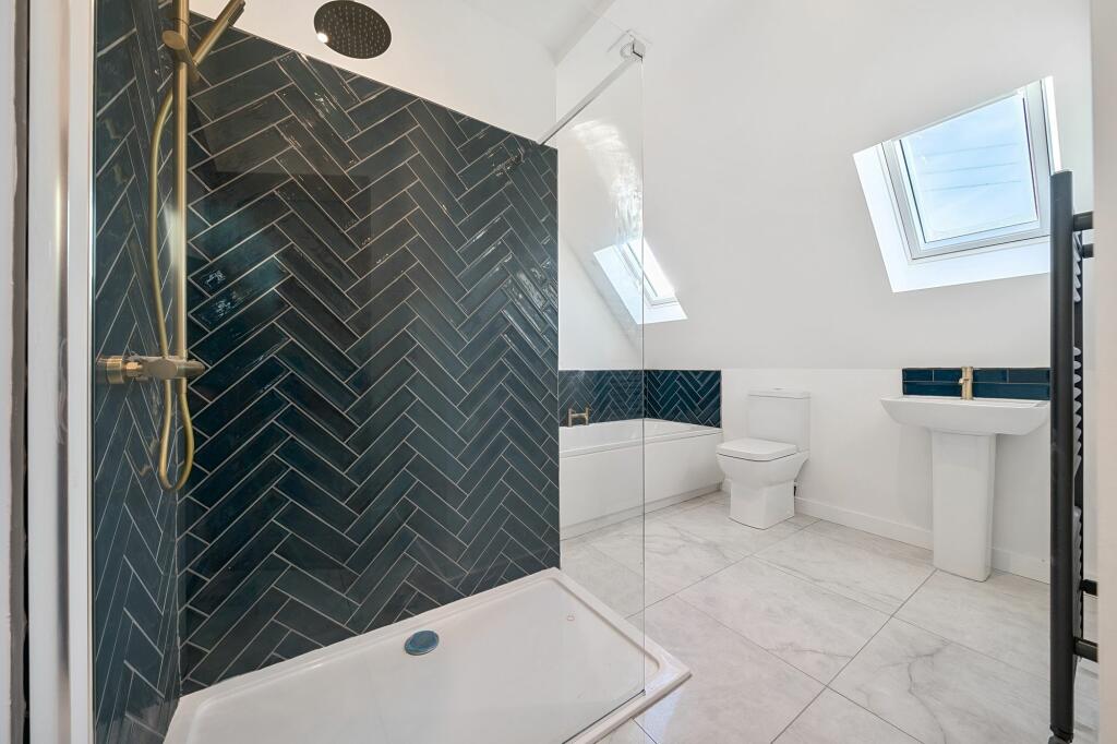 Additional property image - 2 Somerset Court, Brinsea, Congresbury