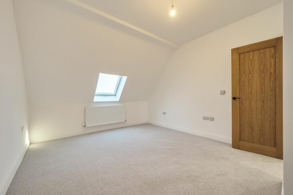 Additional property image - 2 Somerset Court, Brinsea, Congresbury