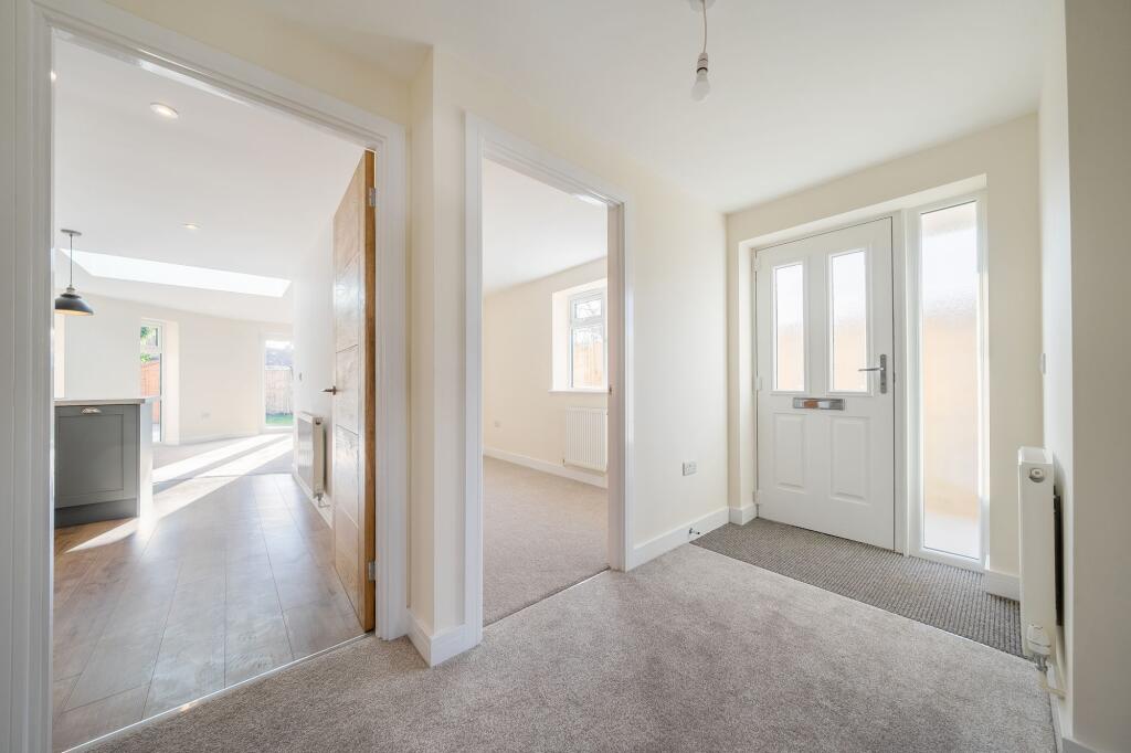 Additional property image - Elm Close, Yatton, BS49