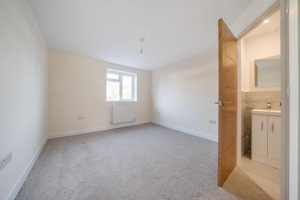 Additional property image - Elm Close, Yatton, BS49