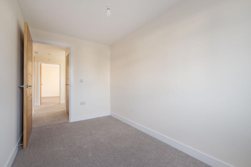 Additional property image - Elm Close, Yatton, BS49