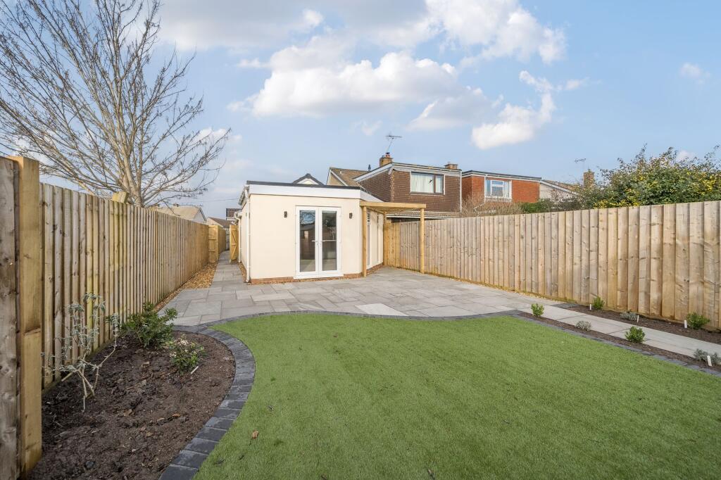 Additional property image - Elm Close, Yatton, BS49