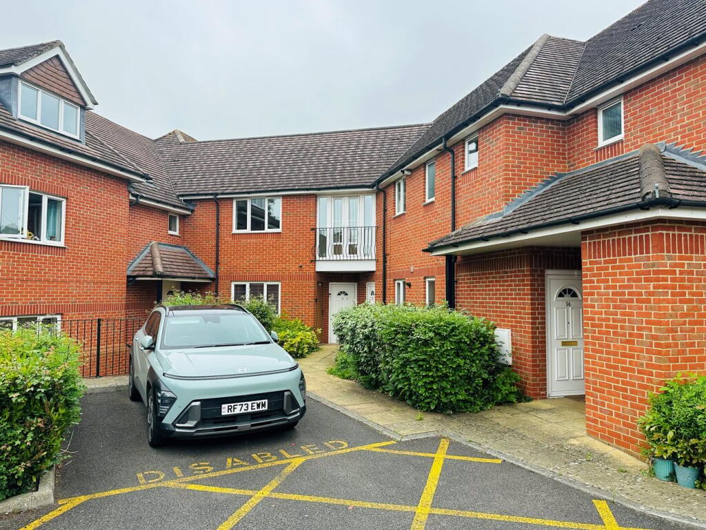 Main image of property: Roebuck Estate, Binfield, RG42