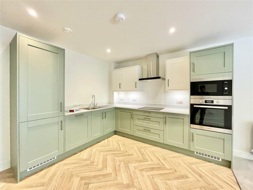 Additional property image - Lymington Road, Highcliffe On Sea, Christchurch, Dorset, BH23