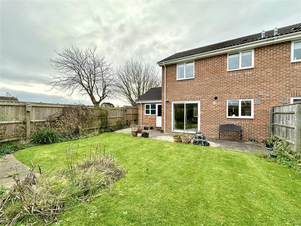 Additional property image - Mallow Close, Highcliffe On Sea, Christchurch, Dorset, BH23