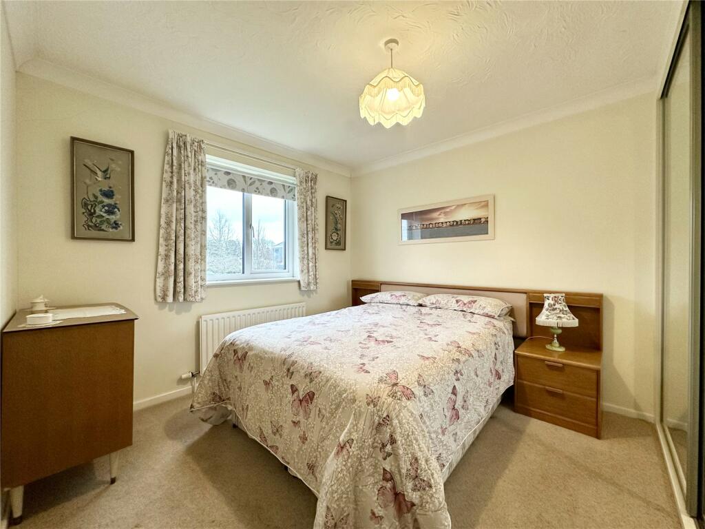 Additional property image - Mallow Close, Highcliffe On Sea, Christchurch, Dorset, BH23