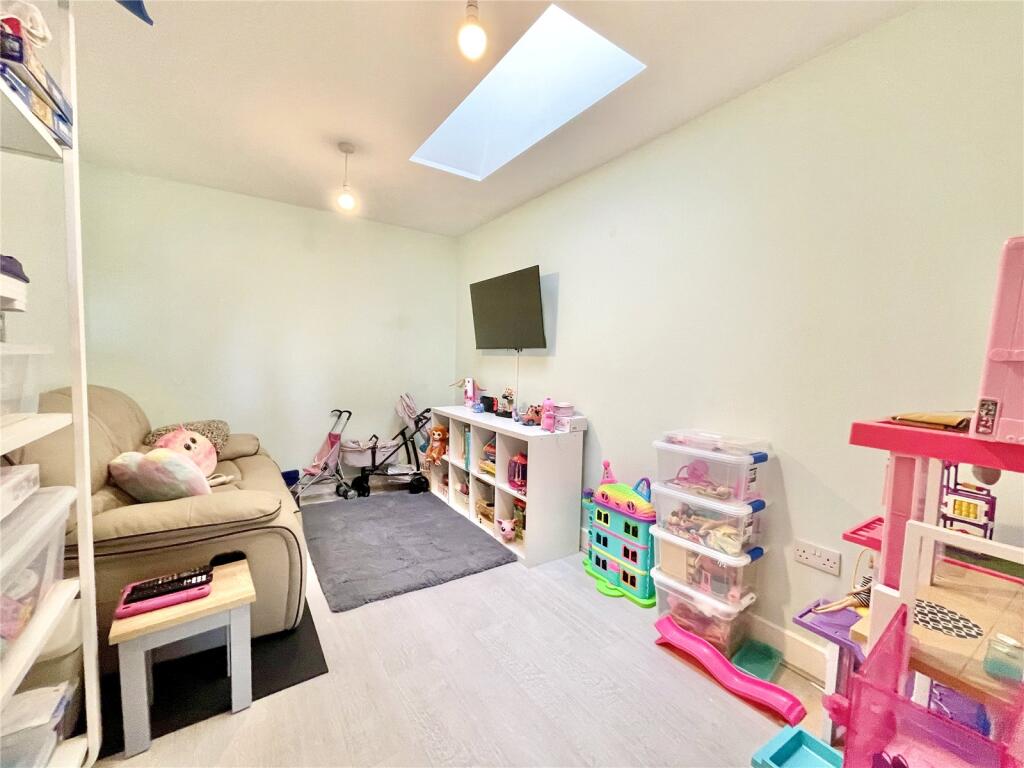 Additional property image - Elderflower Close, Highcliffe On Sea, Christchurch, Dorset, BH23