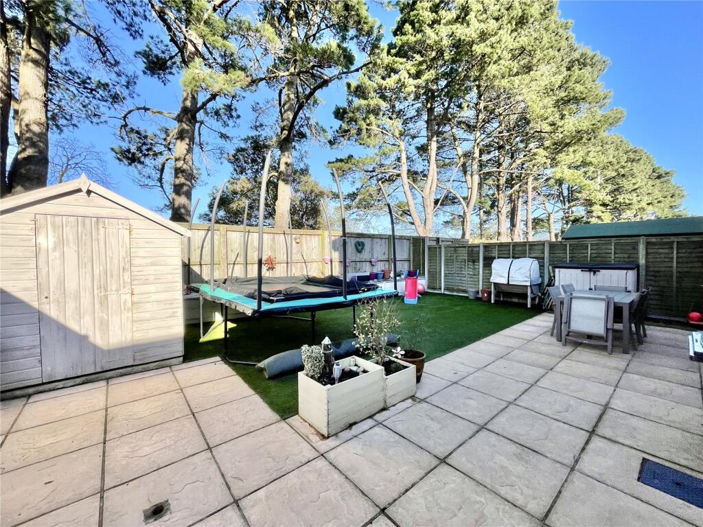 Additional property image - Elderflower Close, Highcliffe On Sea, Christchurch, Dorset, BH23