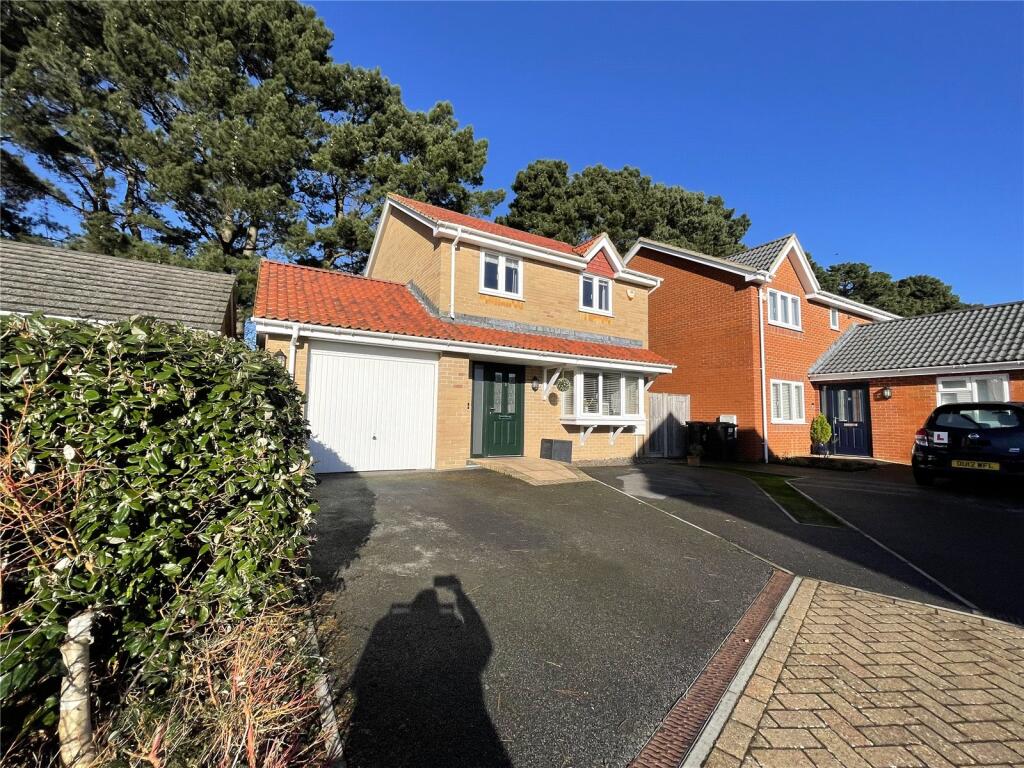 Additional property image - Elderflower Close, Highcliffe On Sea, Christchurch, Dorset, BH23