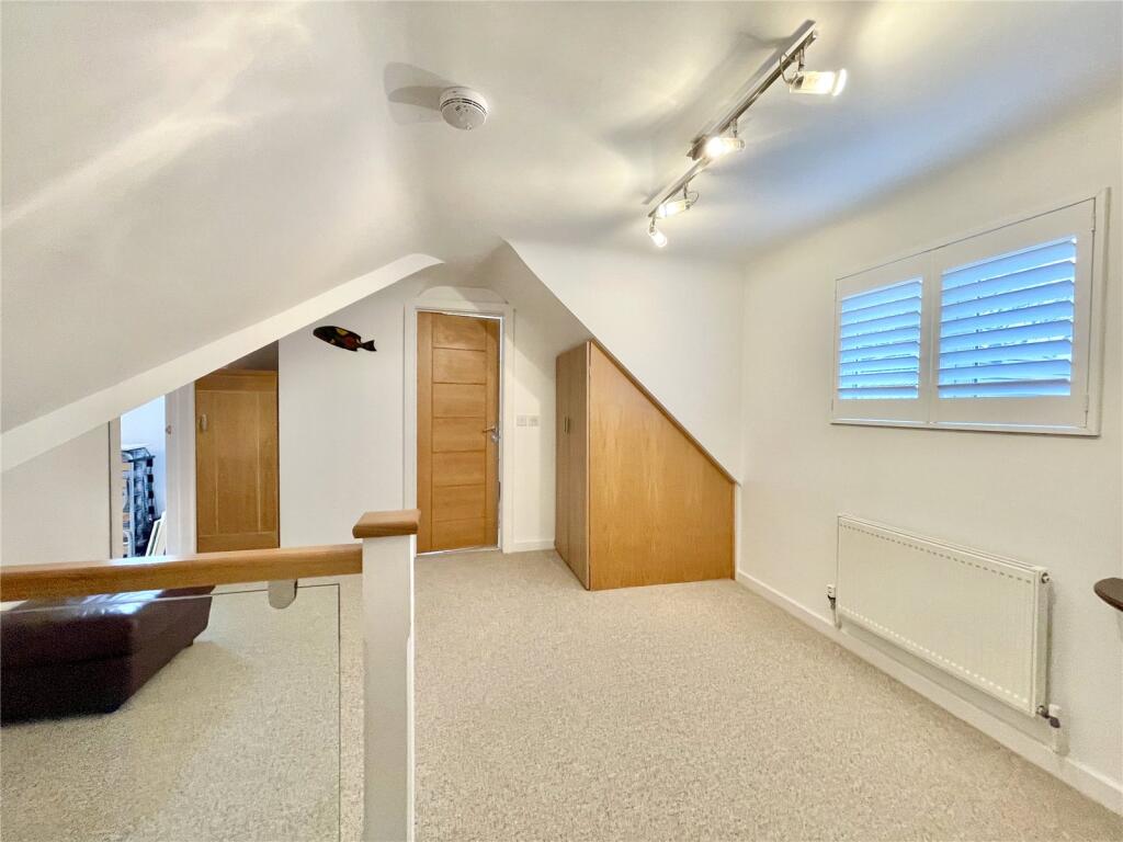 Additional property image - Moonrakers Way, Highcliffe On Sea, Christchurch, Dorset, BH23