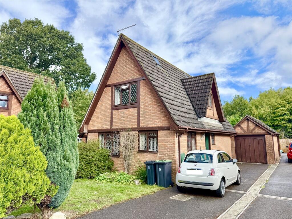 Main image of property: Glenville Close, Walkford, Christchurch, Dorset, BH23