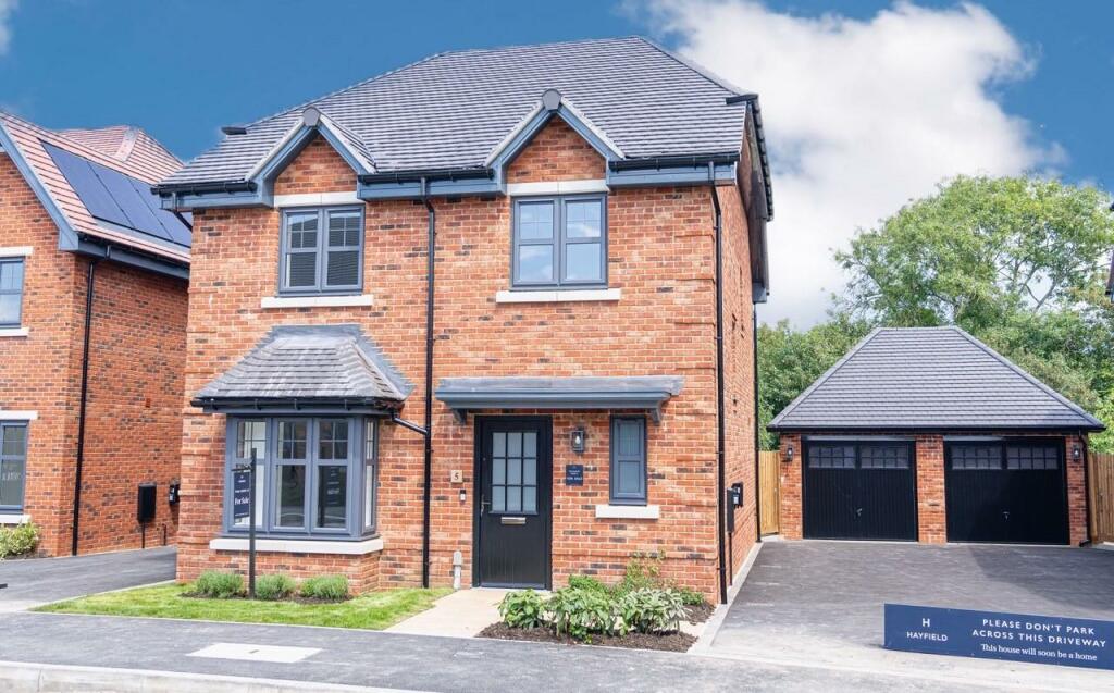 4 bedroom detached house for sale in Lavington Lane, West Lavington, SN10